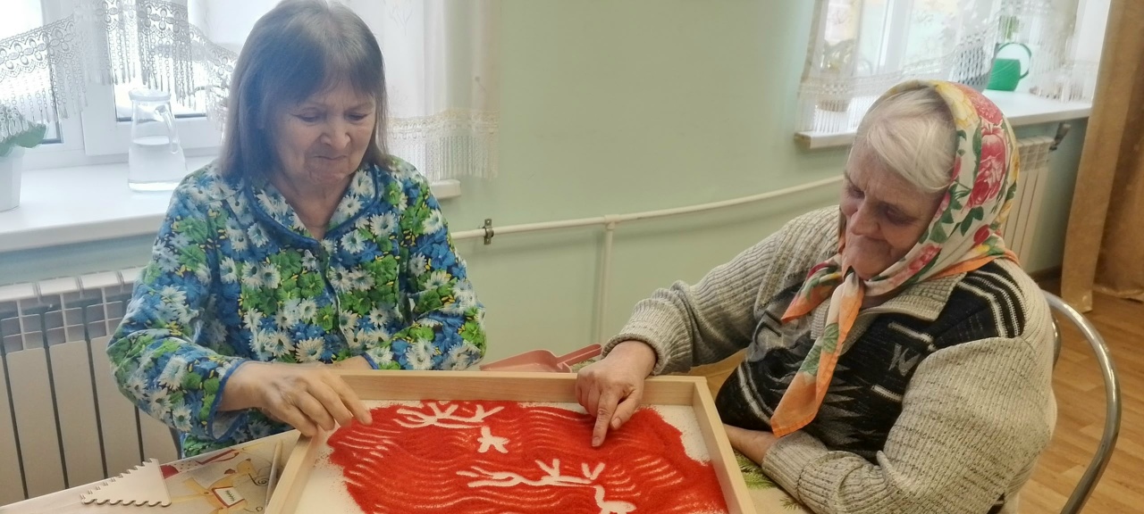 Сегодня в нашем стационарном отделении для граждан пожилого возраста и инвалидов царила настоящая зимняя сказка!