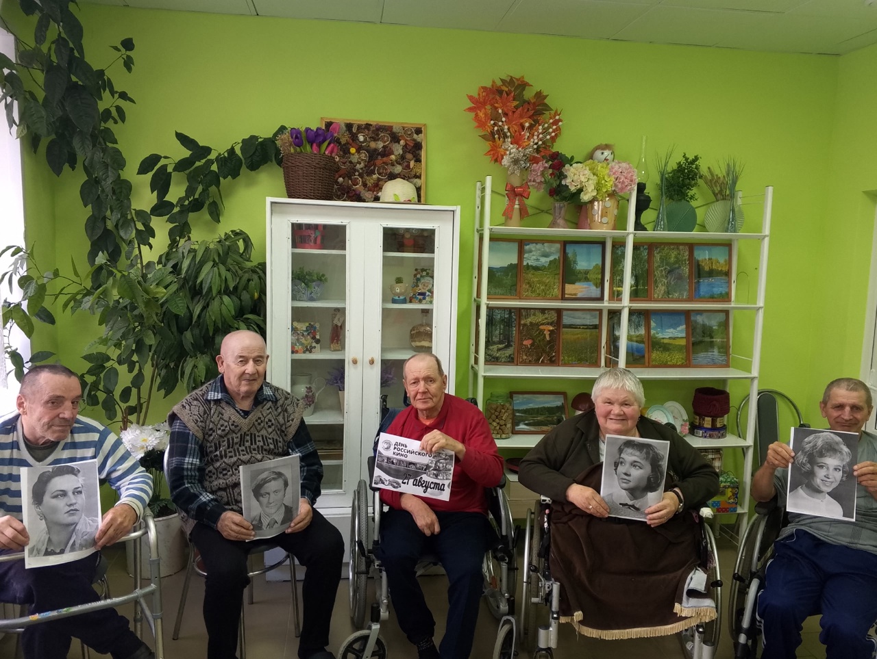 ФИЛЬМ, ФИЛЬМ, ФИЛЬМ...