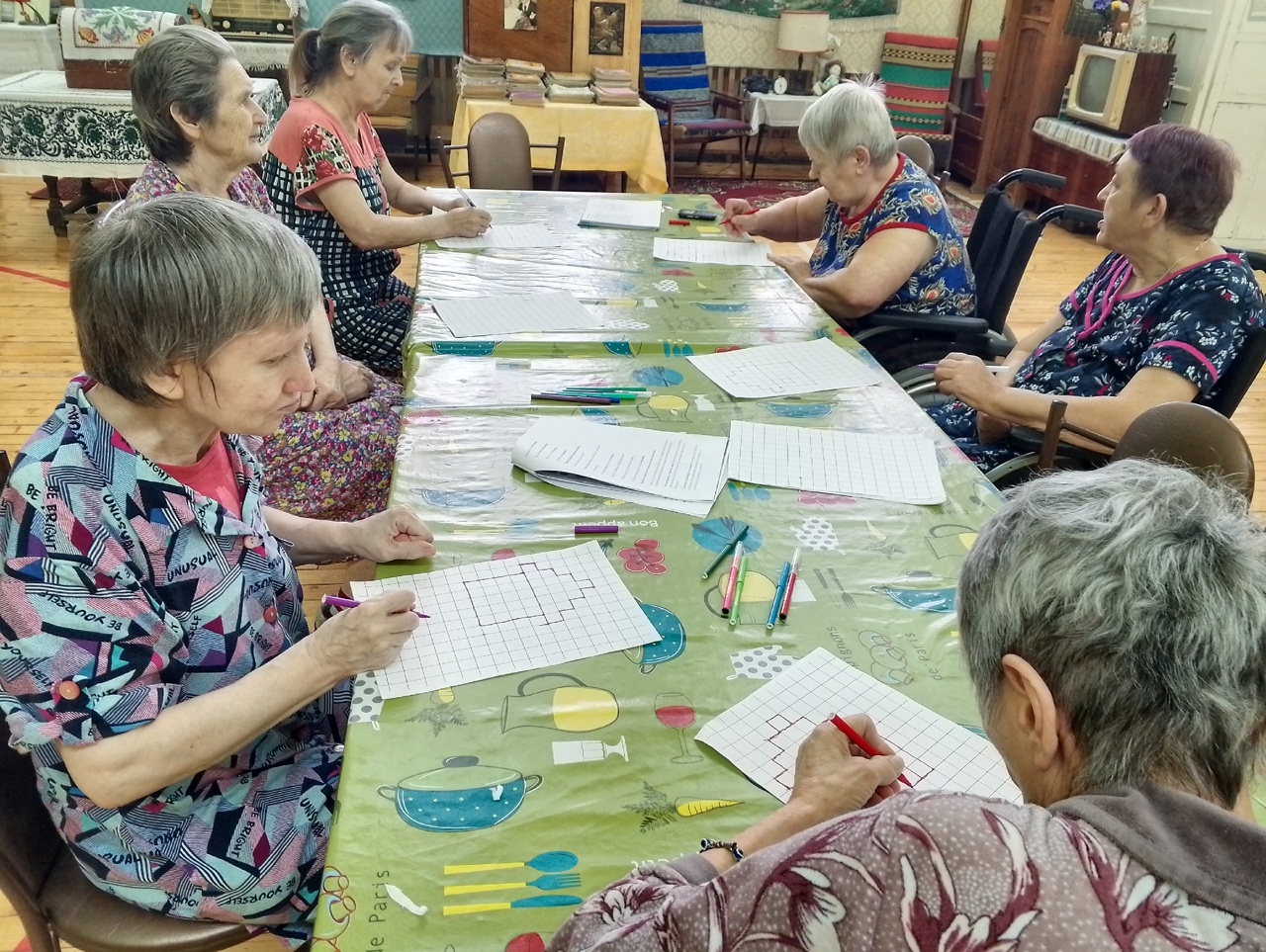 Графический диктант – это не только интересное занятие, но и отличный способ тренировки мозга и сохранения ясности ума.