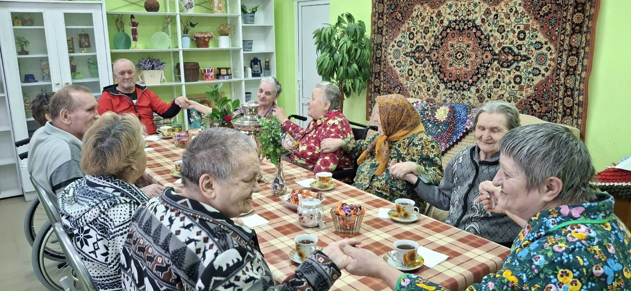 Как замечательно, что сегодня в стационарном отделении для граждан пожилого возраста и инвалидов прошло праздничное мероприятие для именинников