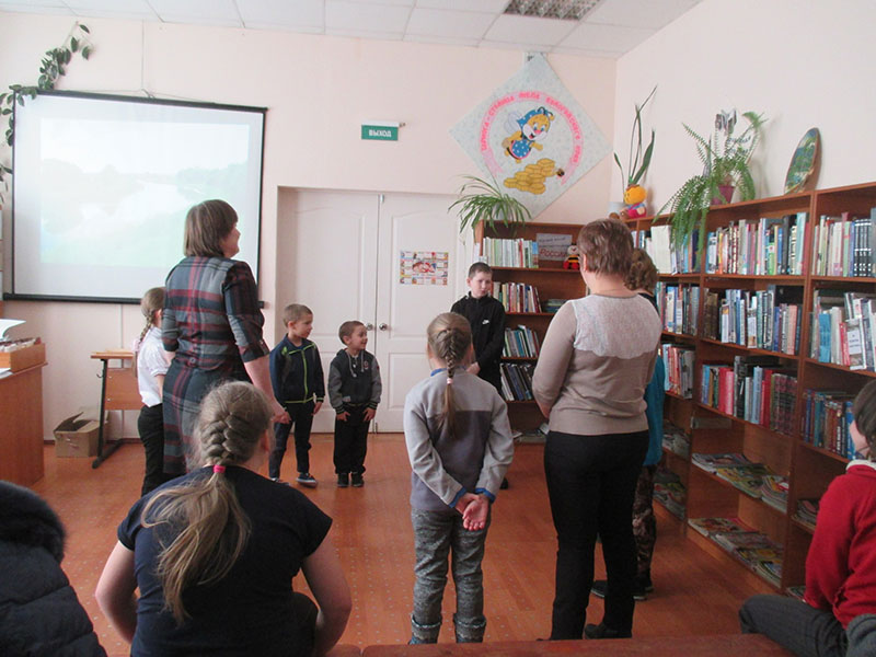 11 марта в центральной библиотеке для детей и родителей клуба «Поверь в себя» было проведено мероприятие «Мой край - моя любовь»