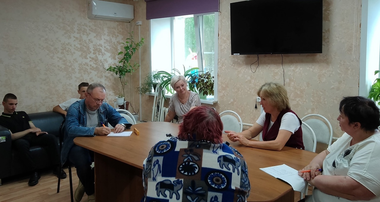 Консультации специалистов