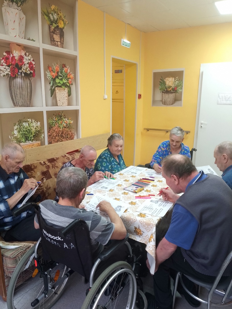 Развлекательно - познавательная викторина «Весеннее настроение» прошла в стационарном отделении для граждан пожилого возраста и инвалидов.